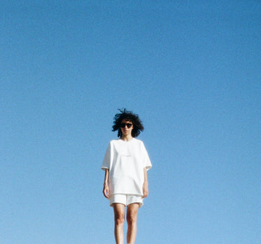 WHITE OVERSIZED T-SHIRT "PLEASURE"